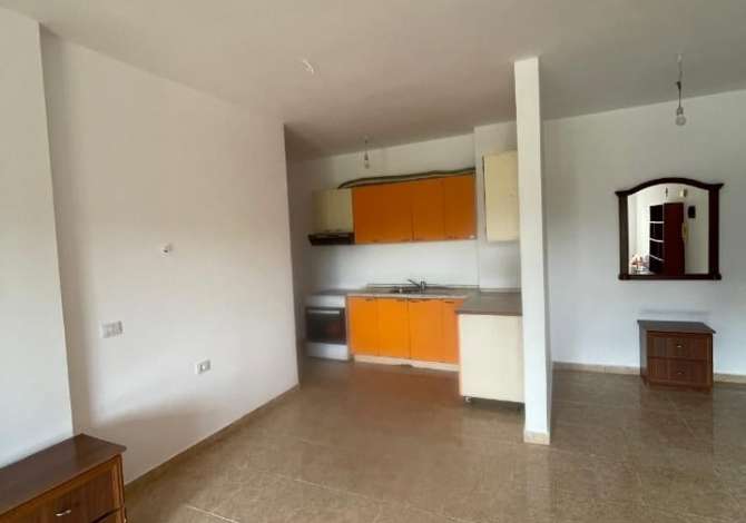 Shtepi me qera 2+1 ne Tirane - 450 Euro