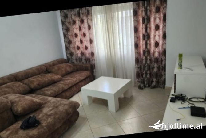 Shtepi me qera 1+1 ne Tirane - 380 Euro