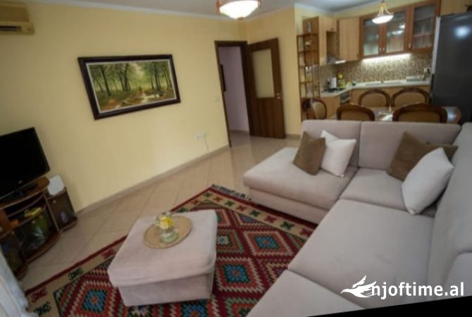 Shtepi me qera 1+1 ne Tirane - 50,000 Leke