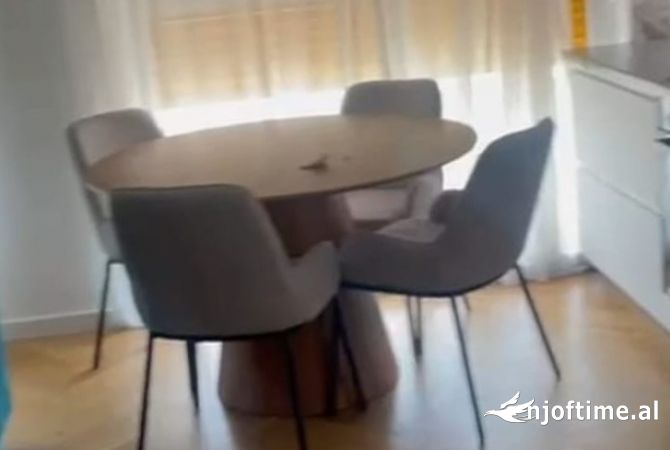 Shtepi me qera 2+1 ne Tirane - 550 Euro