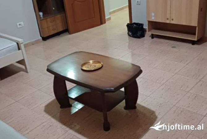 Shtepi me qera 2+1 ne Tirane - 70,000 Leke