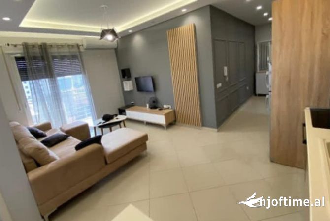 Shtepi me qera 2+1 ne Tirane - 600 Euro