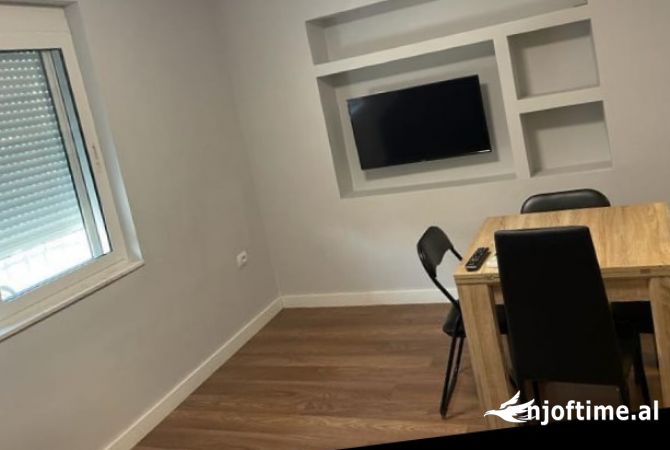 Shtepi me qera 1+1 ne Tirane - 650 Euro