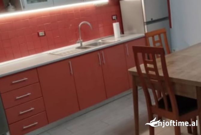 Shtepi me qera 2+1 ne Tirane - 60,000 Leke