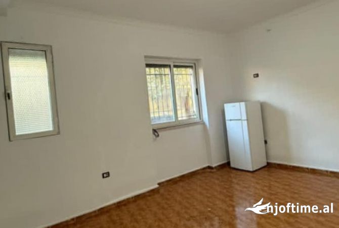 Shtepi ne shitje 2+1 ne Tirane - 100,000 Euro