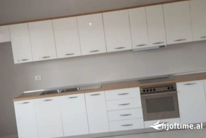 Shtepi me qera 2+1 ne Tirane - 500 Euro
