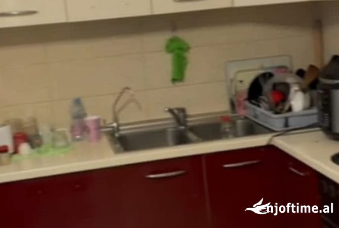Shtepi me qera 2+1 ne Tirane - 400 Euro