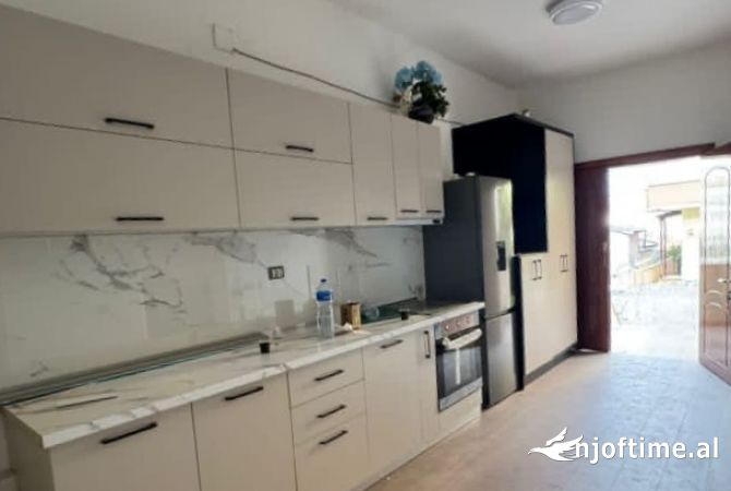 Shtepi me qera 1+1 ne Tirane - 450 Euro