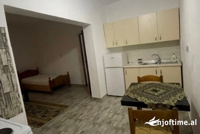 Shtepi me qera 1+1 ne Tirane - 300 Euro