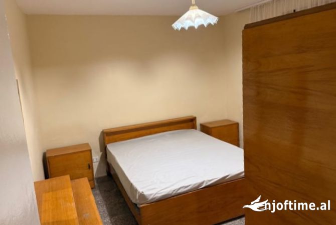 Shtepi me qera 1+1 ne Tirane - 350 Euro