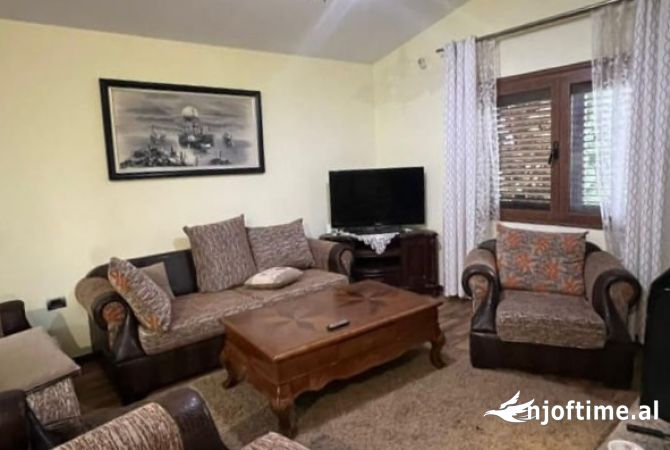 Shtepi me qera 1+1 ne Tirane - 300 Euro