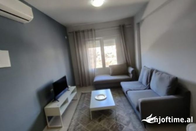 Shtepi me qera 1+1 ne Tirane - 420 Euro