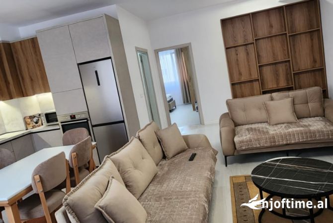 Shtepi me qera 2+1 ne Tirane - 750 Euro