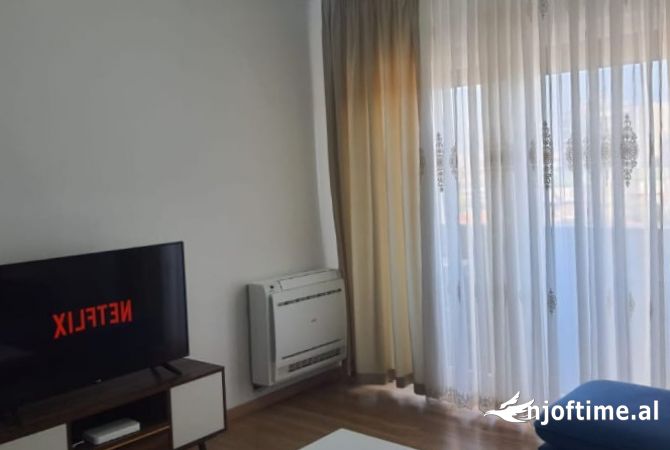 Shtepi me qera 2+1 ne Tirane - 800 Euro