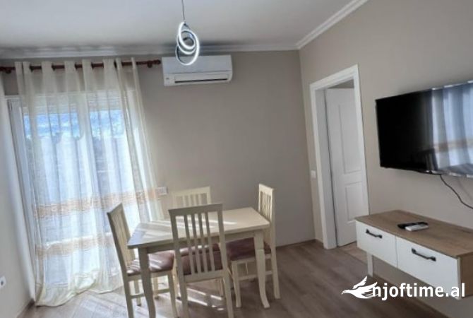 Shtepi me qera 2+1 ne Tirane - 500 Euro