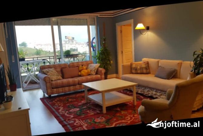 Shtepi me qera 3+1 ne Tirane - 1,200 Euro