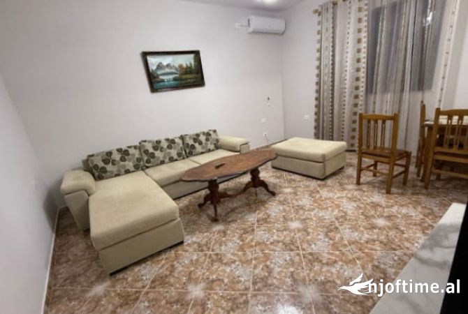 Shtepi me qera 2+1 ne Tirane - 50,000 Leke