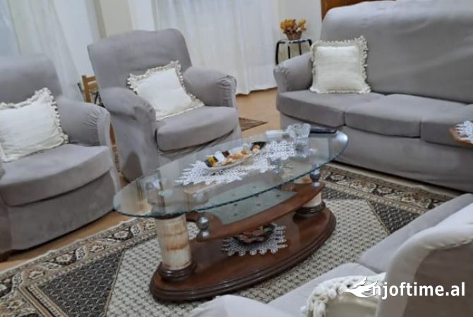 Shtepi me qera 2+1 ne Tirane - 50,000 Leke
