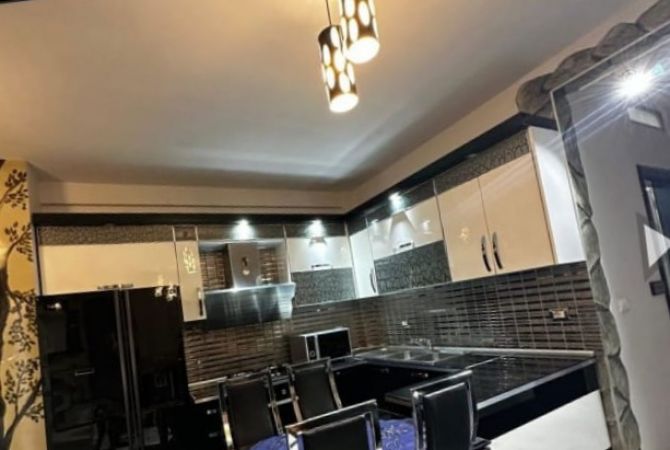 Shtepi me qera 3+1 ne Tirane - 700 Euro