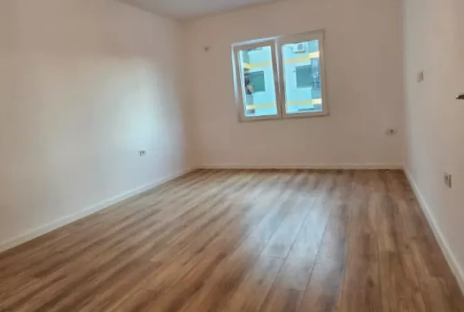 Shtepi ne shitje 1+1 ne Tirane - 102,000 Euro