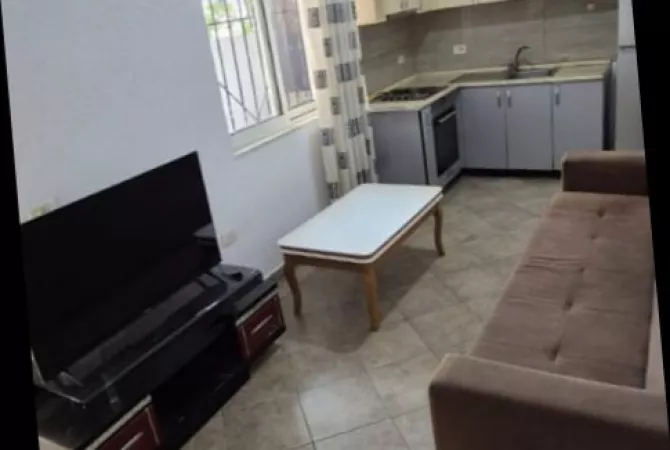 Shtepi me qera 2+1 ne Tirane - 40,000 Leke