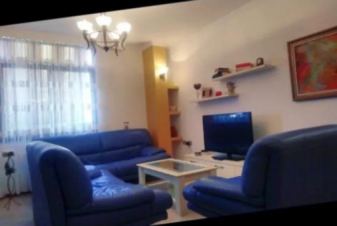 Shtepi me qera 2+1 ne Tirane - 75,000 Leke