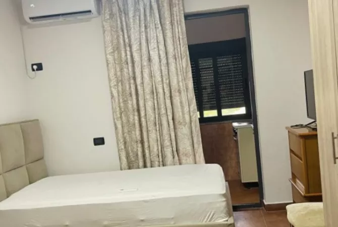 Shtepi me qera 1+1 ne Tirane - 45,000 Leke