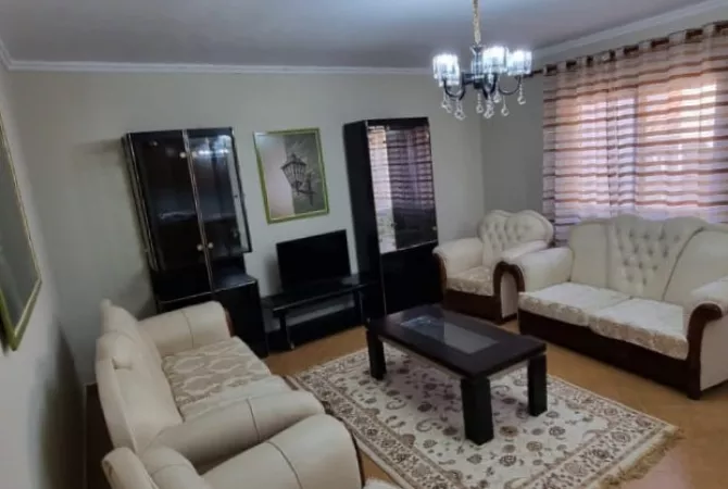Shtepi me qera 2+1 ne Tirane - 60,000 Leke