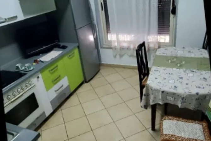 Shtepi me qera 2+1 ne Tirane - 53,000 Leke