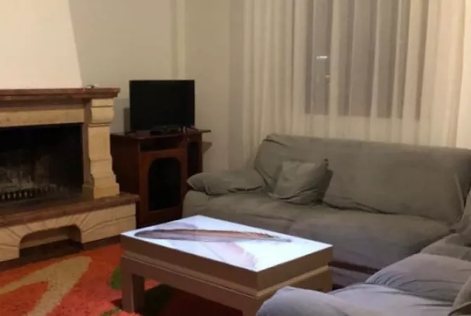 Shtepi me qera 2+1 ne Tirane - 50,000 Leke