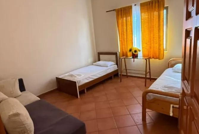Shtepi me qera 2+1 ne Tirane - 45,000 Leke