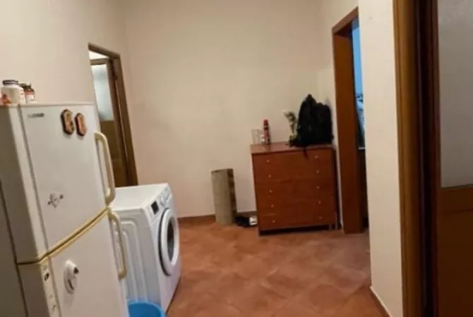Shtepi me qera 1+1 ne Tirane - 38,000 Leke