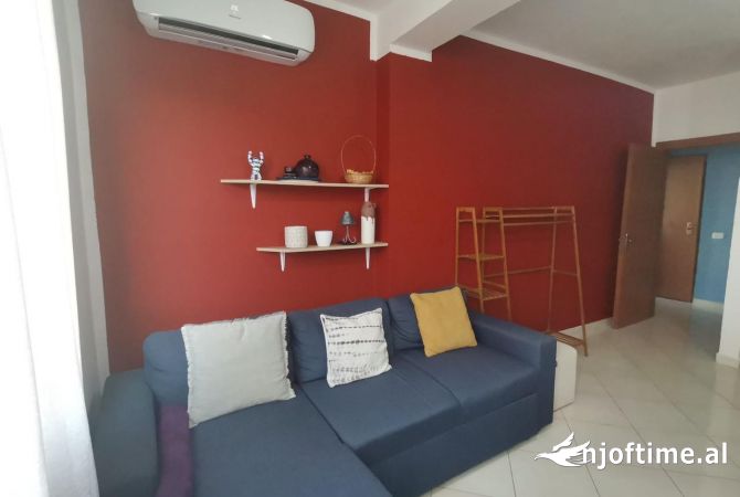 Shtepi me qera 1+1 ne Tirane - 400 Euro