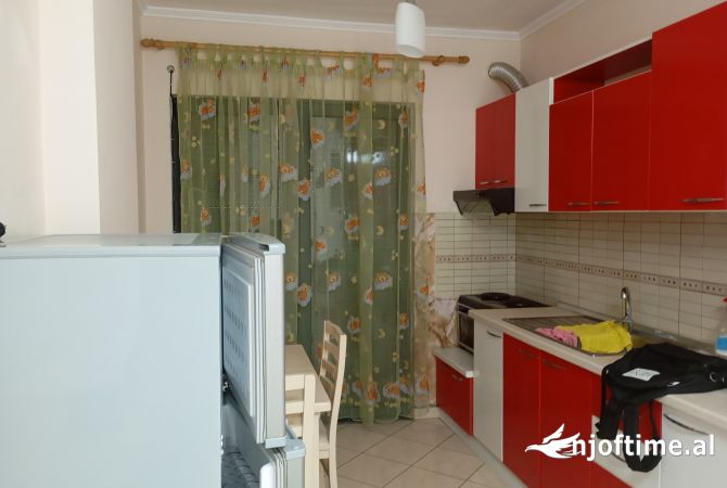 Shtepi me qera 1+1 ne Tirane - 32,000 Leke