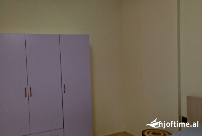 Shtepi me qera 1+1 ne Tirane - 32,000 Leke
