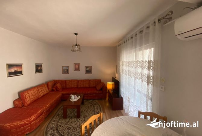 Shtepi me qera 1+1 ne Tirane - 451 Euro