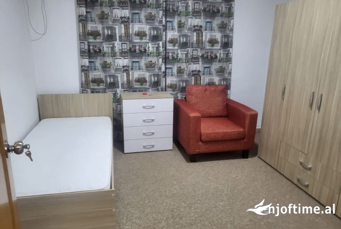 Shtepi me qera Apartament ne Tirane, 2+1, Mobilimi E mobiluar, Pagesa 600  Euro.