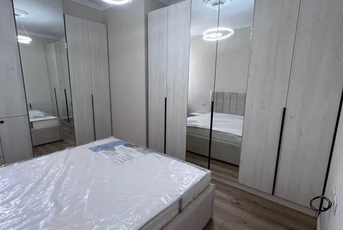 Shtepi me qera Apartament ne Tirane, 1+1, Mobilimi E mobiluar, Pagesa 700  Euro.
