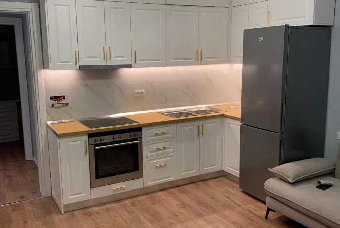 Shtepi me qera 2+1 ne Tirane - 700 Euro