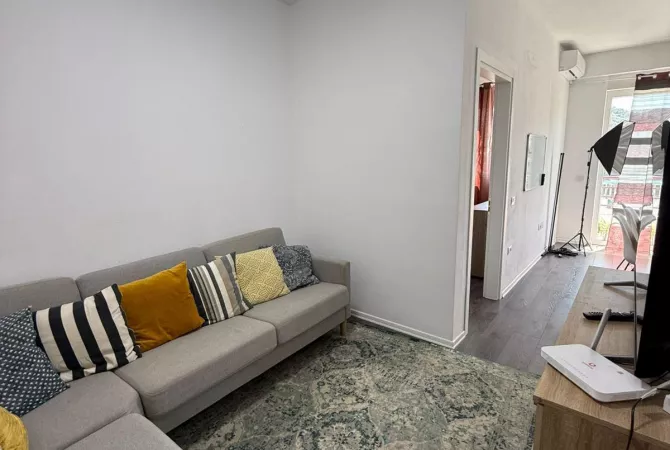 Shtepi me qera 2+1 ne Tirane - 650 Euro