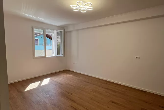 Shtepi ne shitje 1+1 ne Tirane - 135,000 Euro