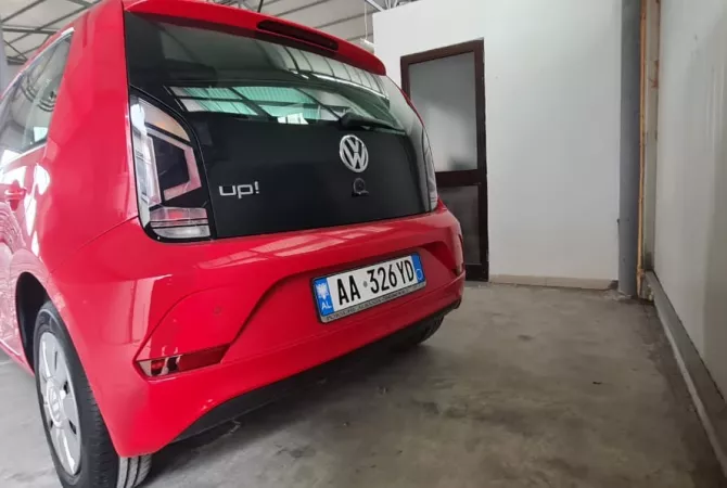 Auto in Vendita a Tirana - 6,500 Euro
