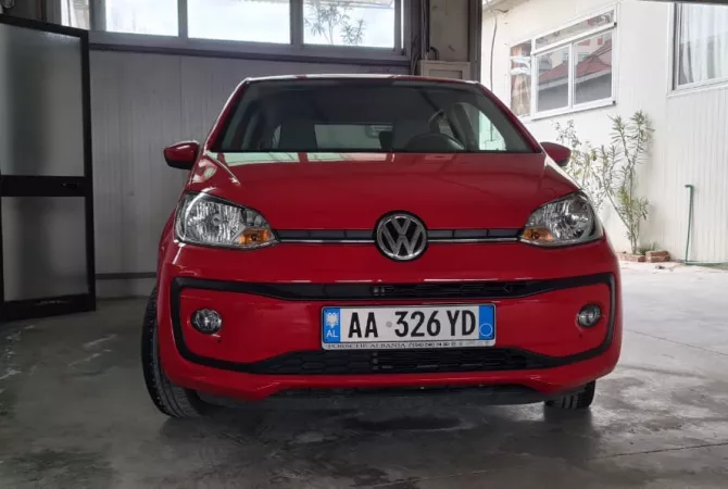 Makina ne shitje ne Tirane - 6,500 Euro