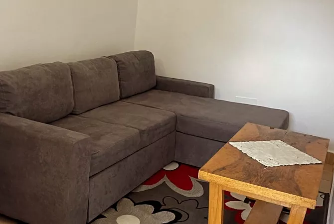Shtepi me qera 1+1 ne Tirane - 270 Euro