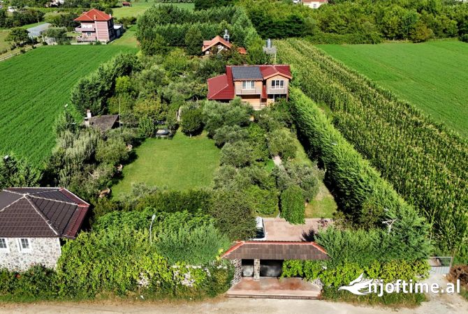 Truall ose Toke  ne Tirane - 2,000,000 Euro