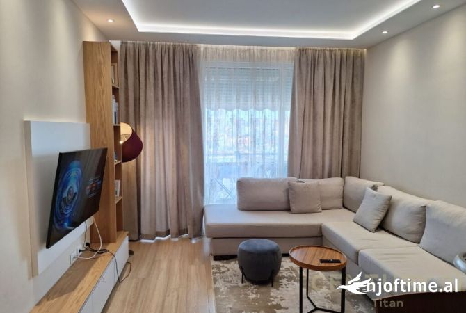 Shitet Super Apartament 2+1 Tek Fiori Di Bosco