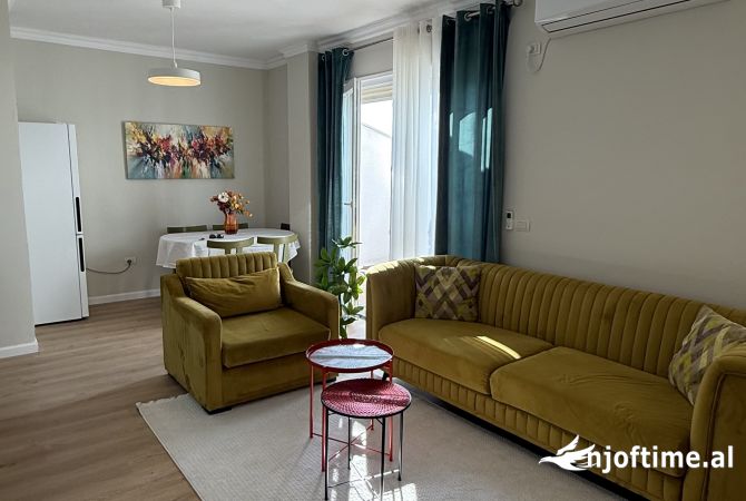 Shtepi me qera 1+1 ne Tirane - 40,000 Leke