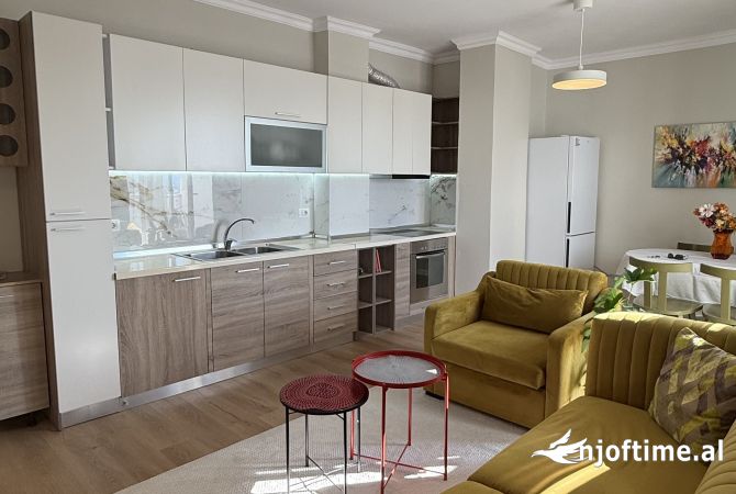 Shtepi me qera 1+1 ne Tirane - 40,000 Leke