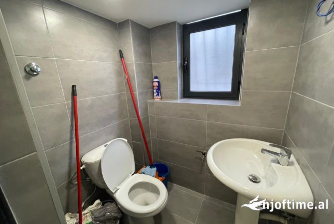 Ambient biznesi ne shitje 1+1 ne Tirane - 525,000 Euro
