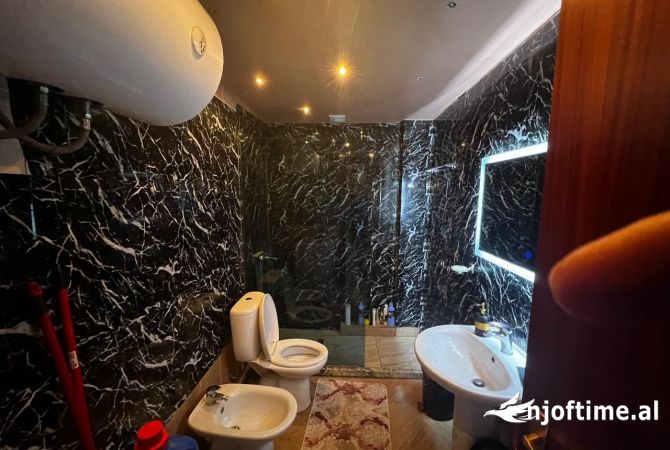 Shtepi ne shitje Apartament ne Durres, 1+1, Mobilimi E mobiluar, Pagesa 80,000  Euro.